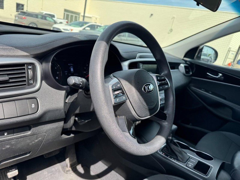 Used 2019 Kia Sorento L FWD image 15
