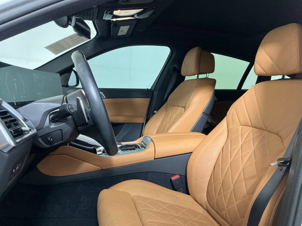Certified 2024 BMW X6 xDrive40i w/ Premium Package AWD/4WD image 22