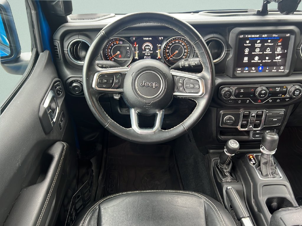 Used 2022 Jeep Wrangler Unlimited Sahara w/ LED Lighting Group AWD/4WD image 12