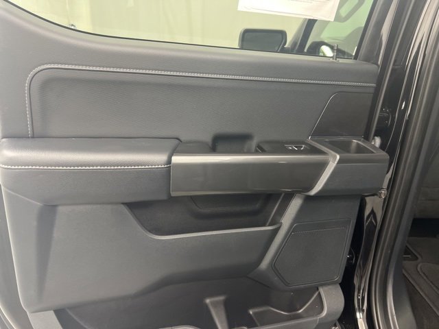 Used 2022 Ford F150 XLT w/ Equipment Group 302A High image 17