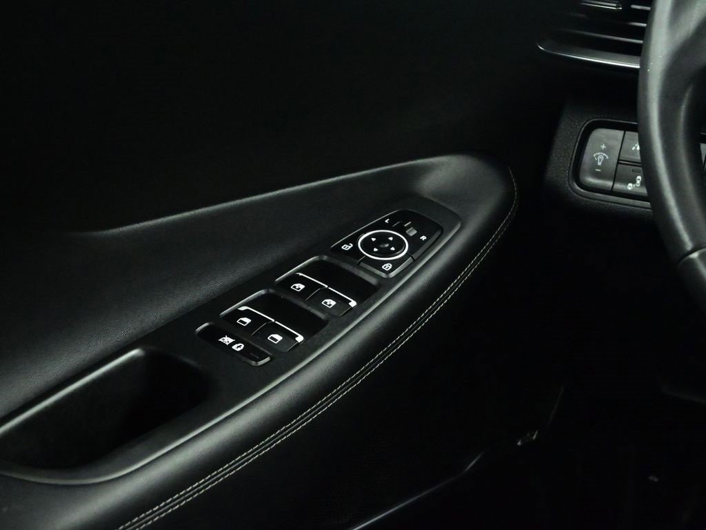 Used 2019 Hyundai Santa Fe Limited image 9