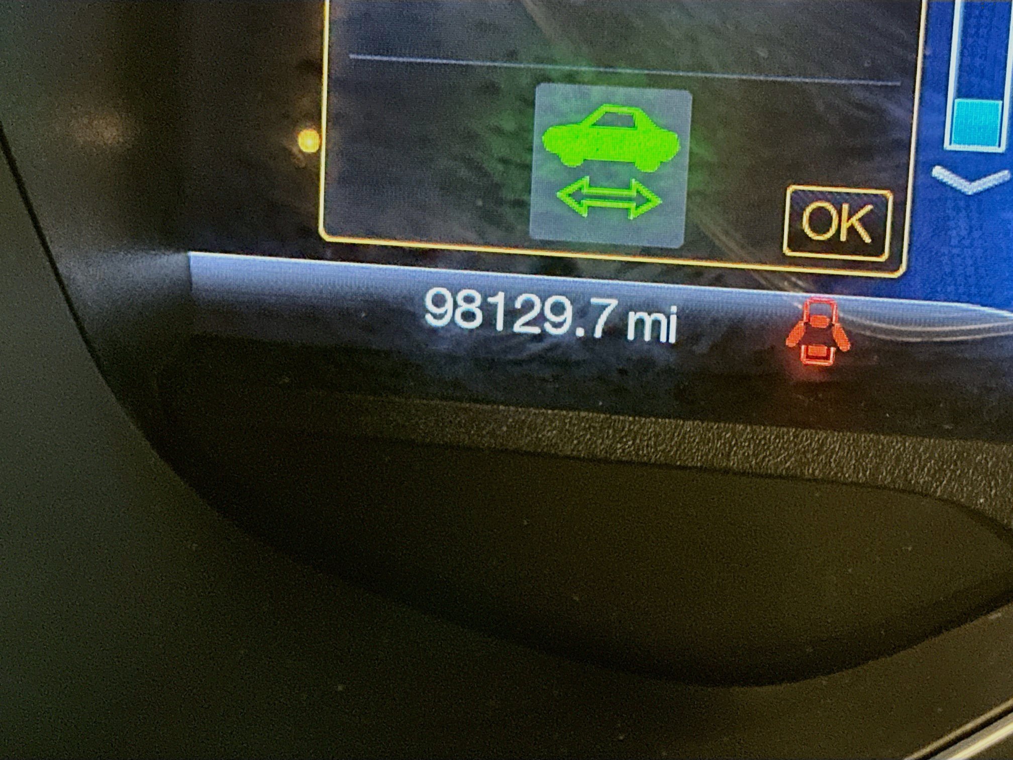 Used 2014 Ford C-MAX Energi SEL w/ Equipment Group 301A FWD image 19