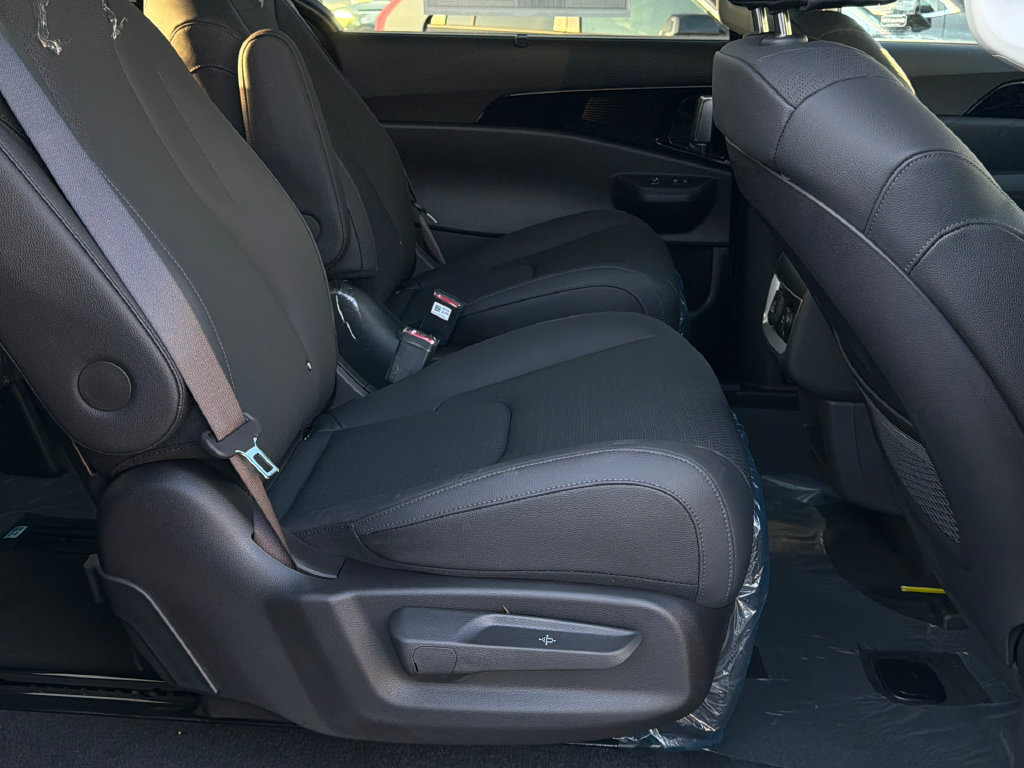 New 2027 Kia Carnival SX Prestige FWD image 13
