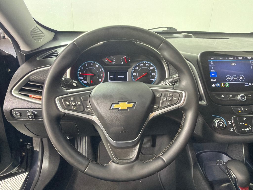 Used 2023 Chevrolet Malibu RS FWD image 15