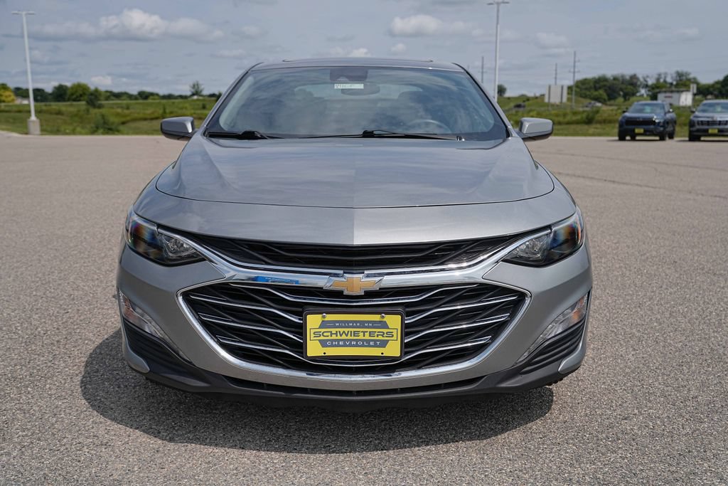 Used 2024 Chevrolet Malibu LT FWD image 2