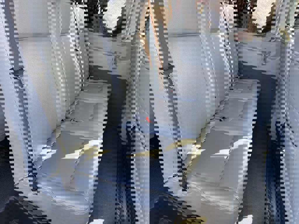 Used 2017 Ford Transit 150 XL image 40