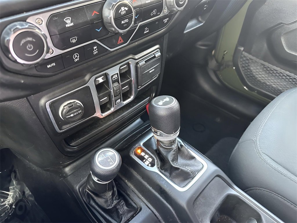 Used 2021 Jeep Wrangler Unlimited Sport image 25