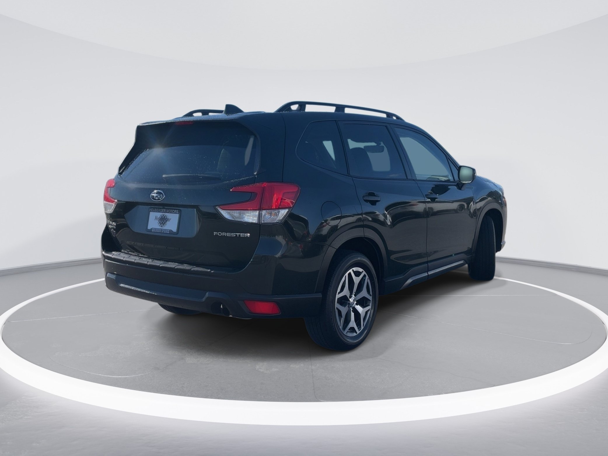 Used 2023 Subaru Forester Premium AWD/4WD image 5