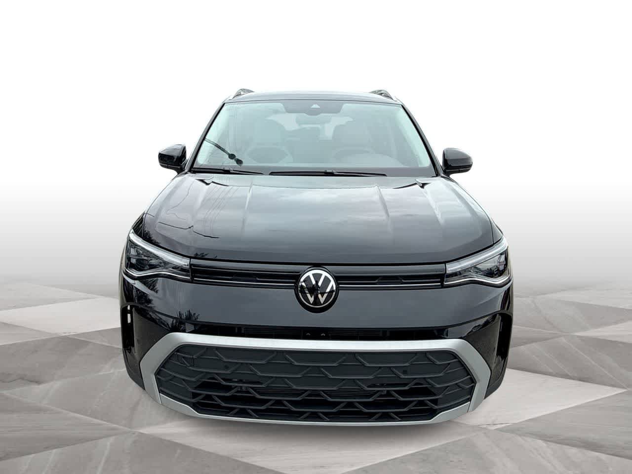 Used 2025 Volkswagen Taos SE FWD image 3