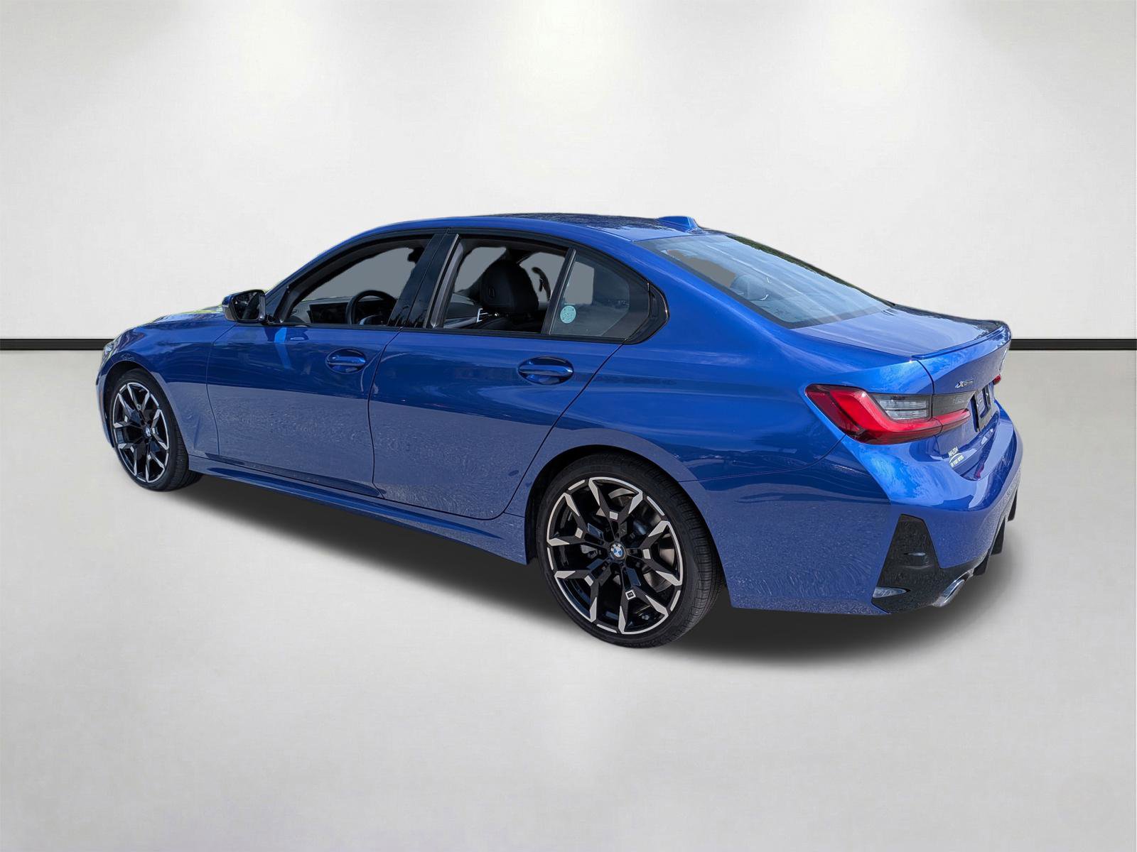 Used 2026 BMW 330i xDrive Sedan w/ M Sport Package AWD/4WD image 6