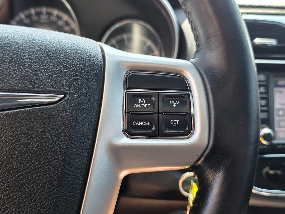 Used 2012 Chrysler 200 Limited FWD image 32