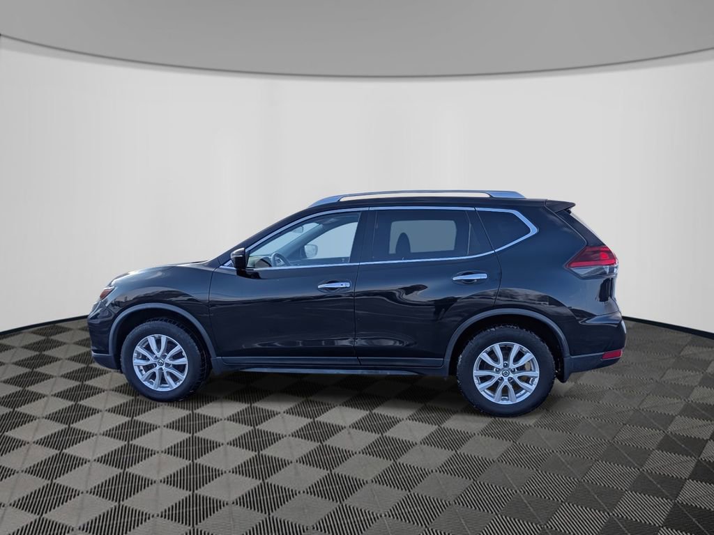 Used 2019 Nissan Rogue SV image 4