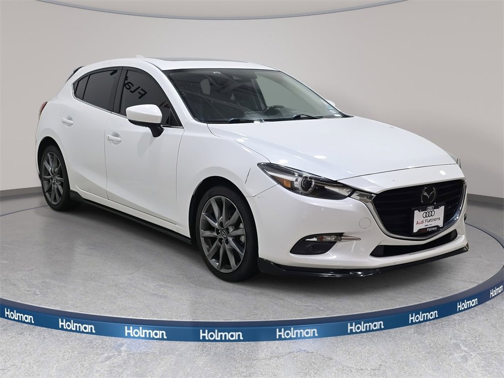 Used 2018 MAZDA MAZDA3 Grand Touring w/ Premium Equipment Package image 4