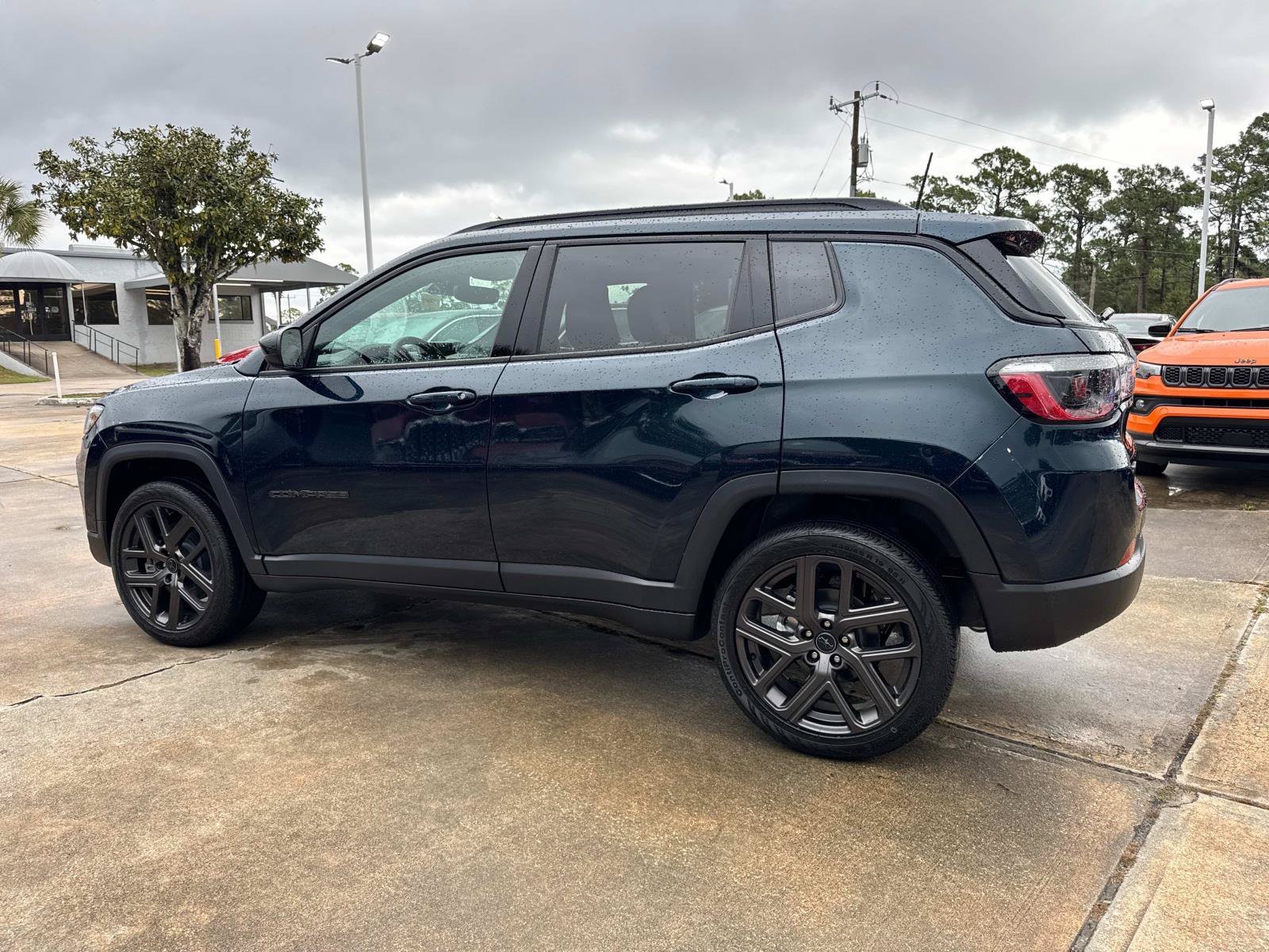New 2026 Jeep Compass Latitude AWD/4WD image 5
