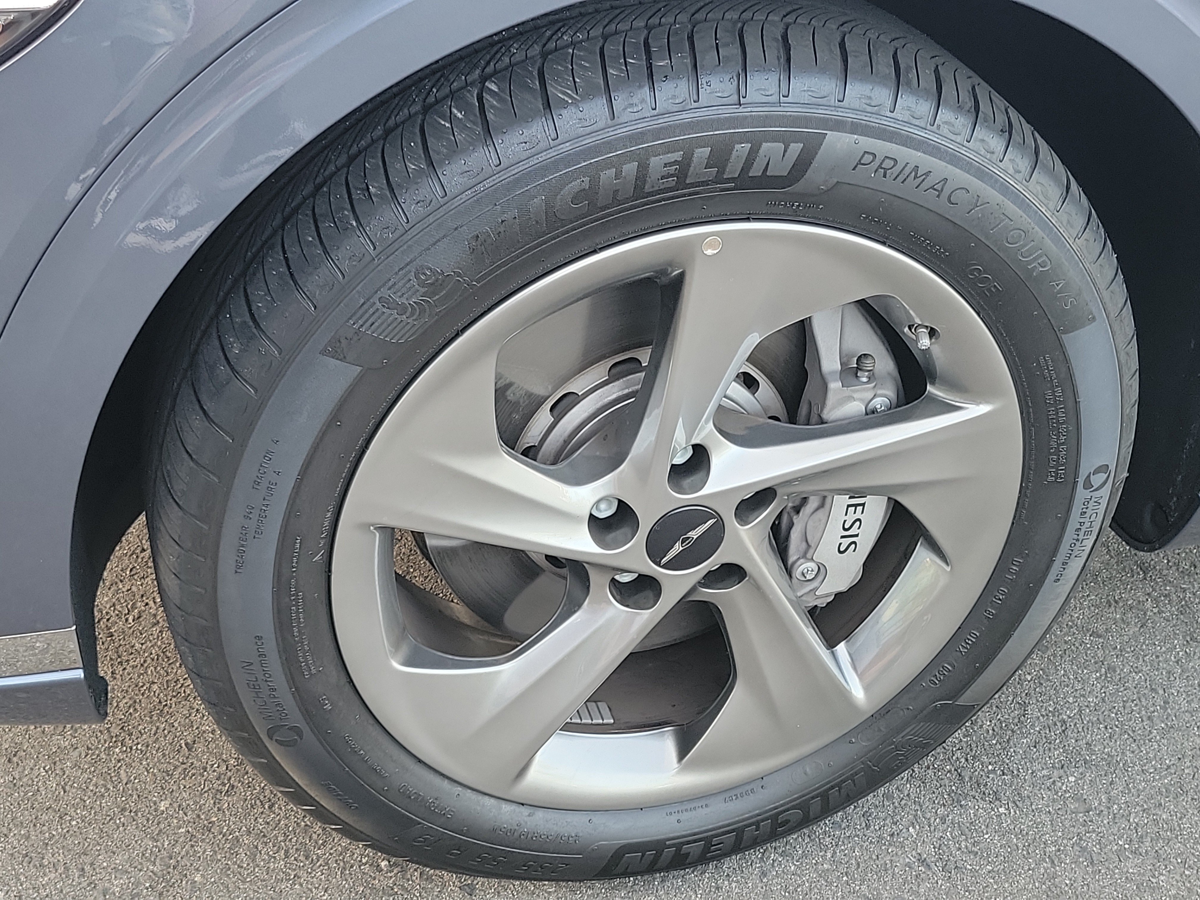 Certified 2026 Genesis GV70 2.5T Select AWD/4WD image 9