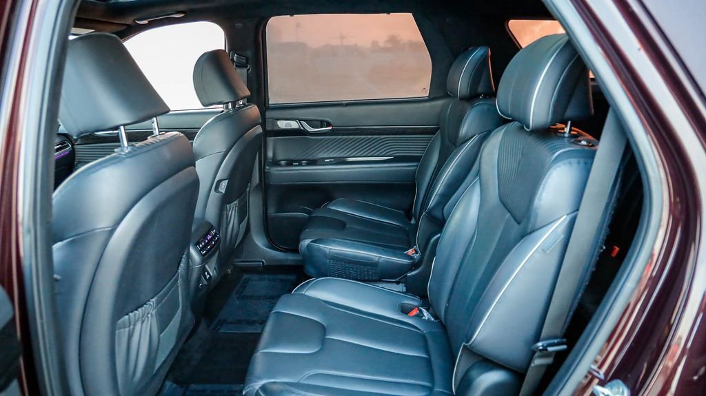 Used 2023 Hyundai Palisade Calligraphy image 20