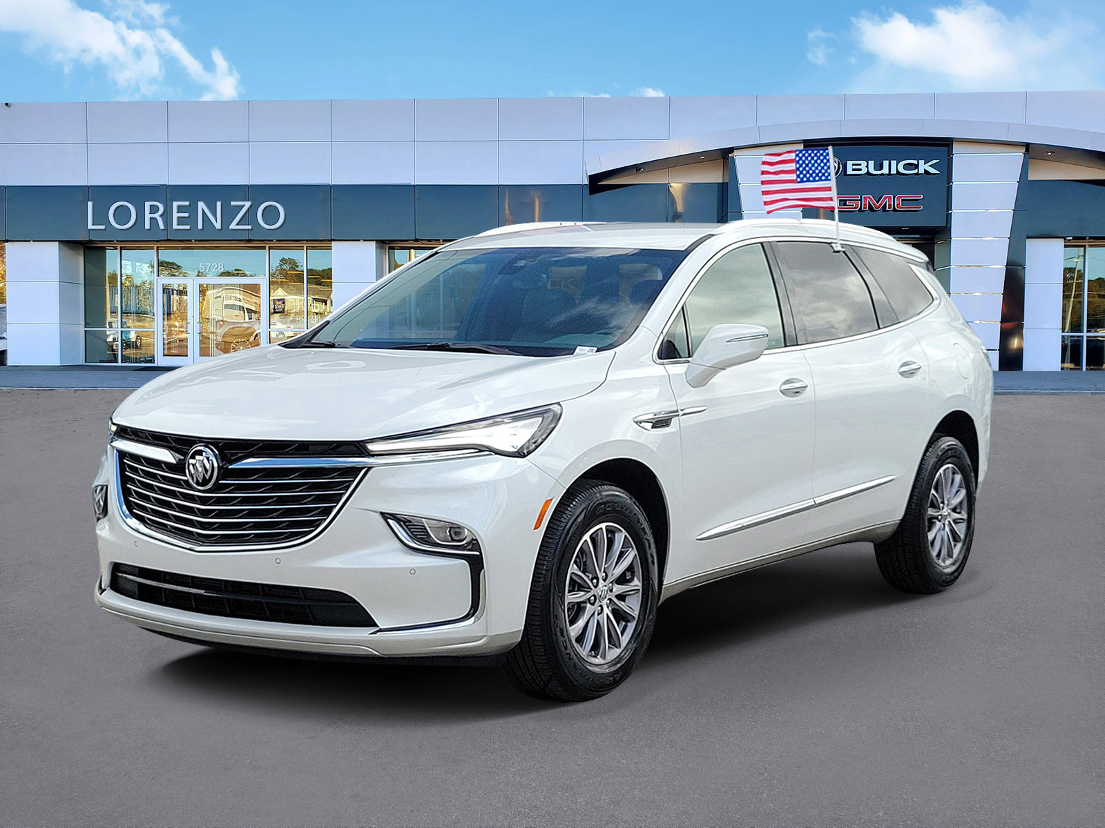 Used 2024 Buick Enclave Essence image 1