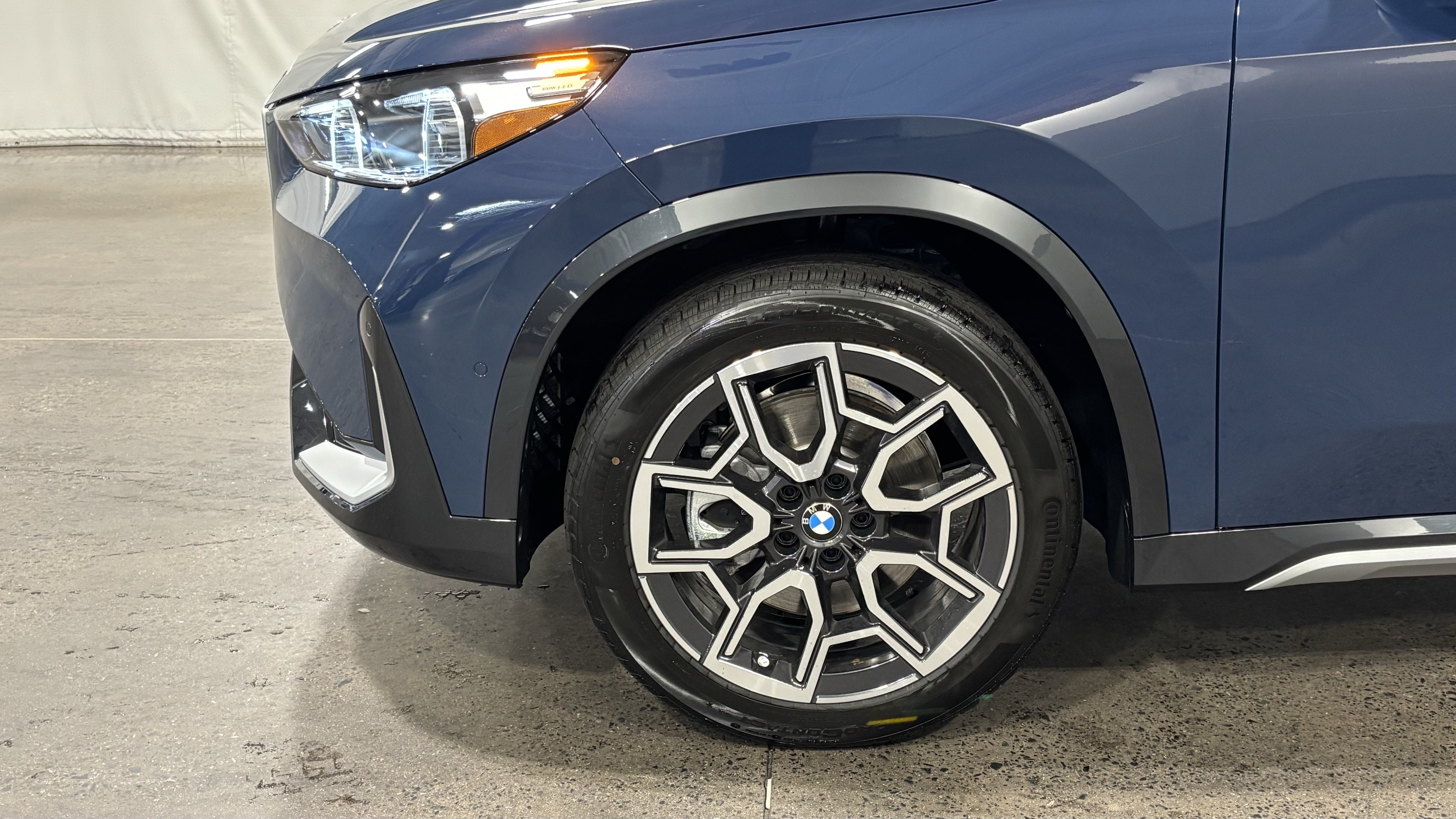 New 2026 BMW X1 xDrive28i w/ Technology Package AWD/4WD image 10