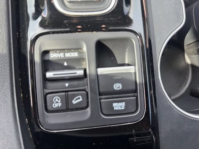 Used 2025 Honda Pilot Elite image 20