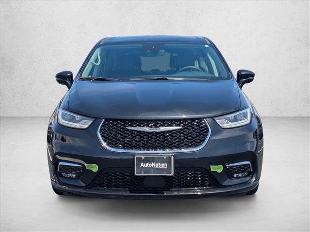 Used 2022 Chrysler Pacifica Touring-L FWD video 2