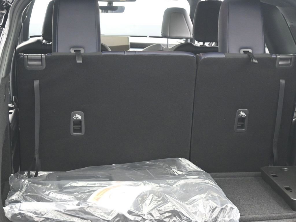 New 2026 INFINITI QX60 Sport w/ Dark Cargo Package image 22