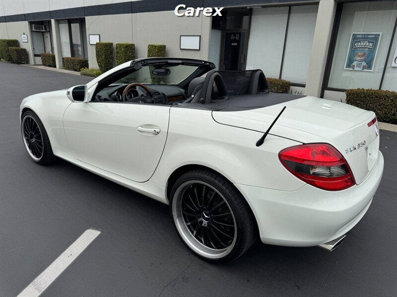 Used 2010 Mercedes-Benz SLK 350 image 15