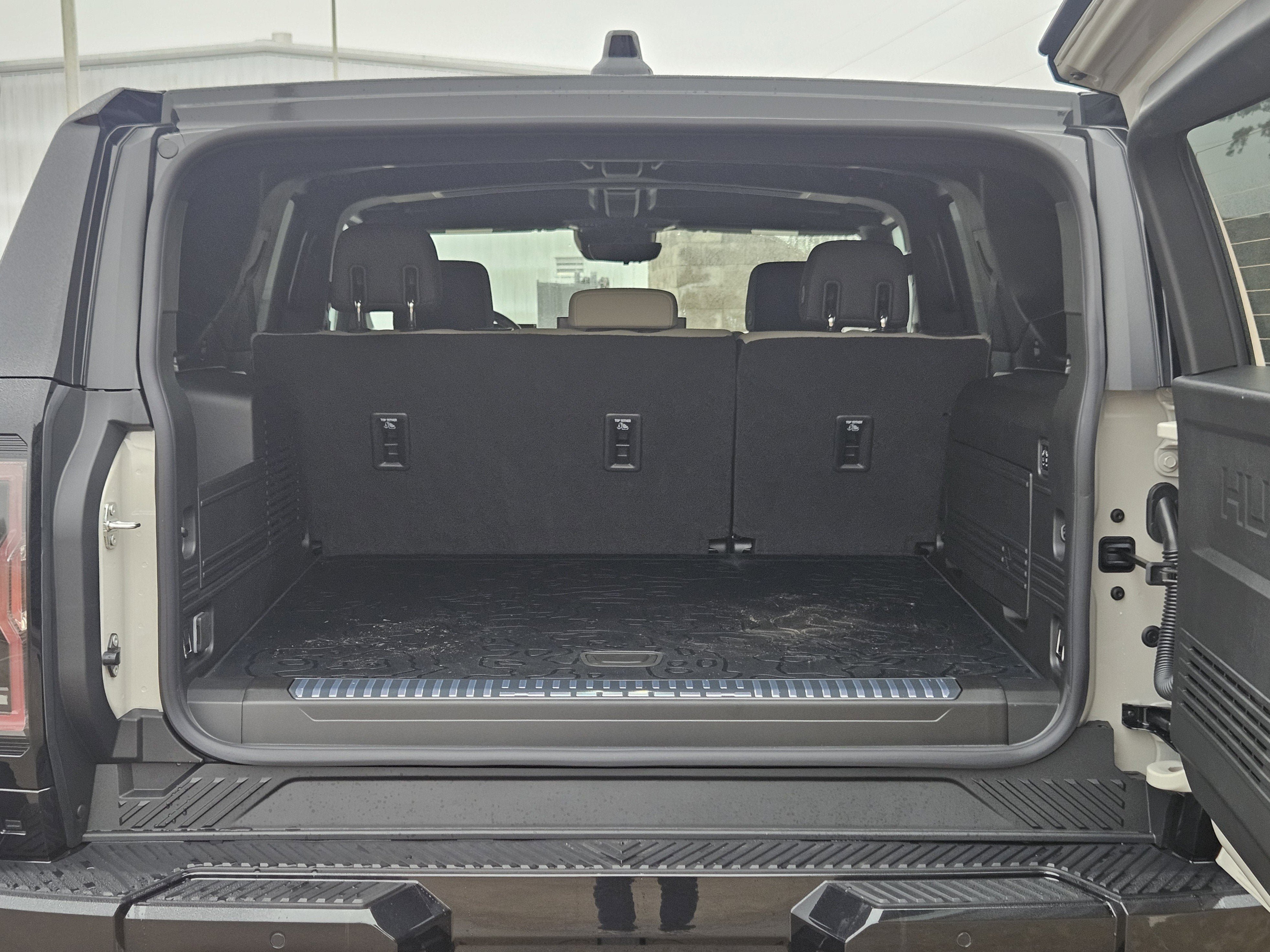New 2026 GMC Hummer EV SUV AWD/4WD image 9