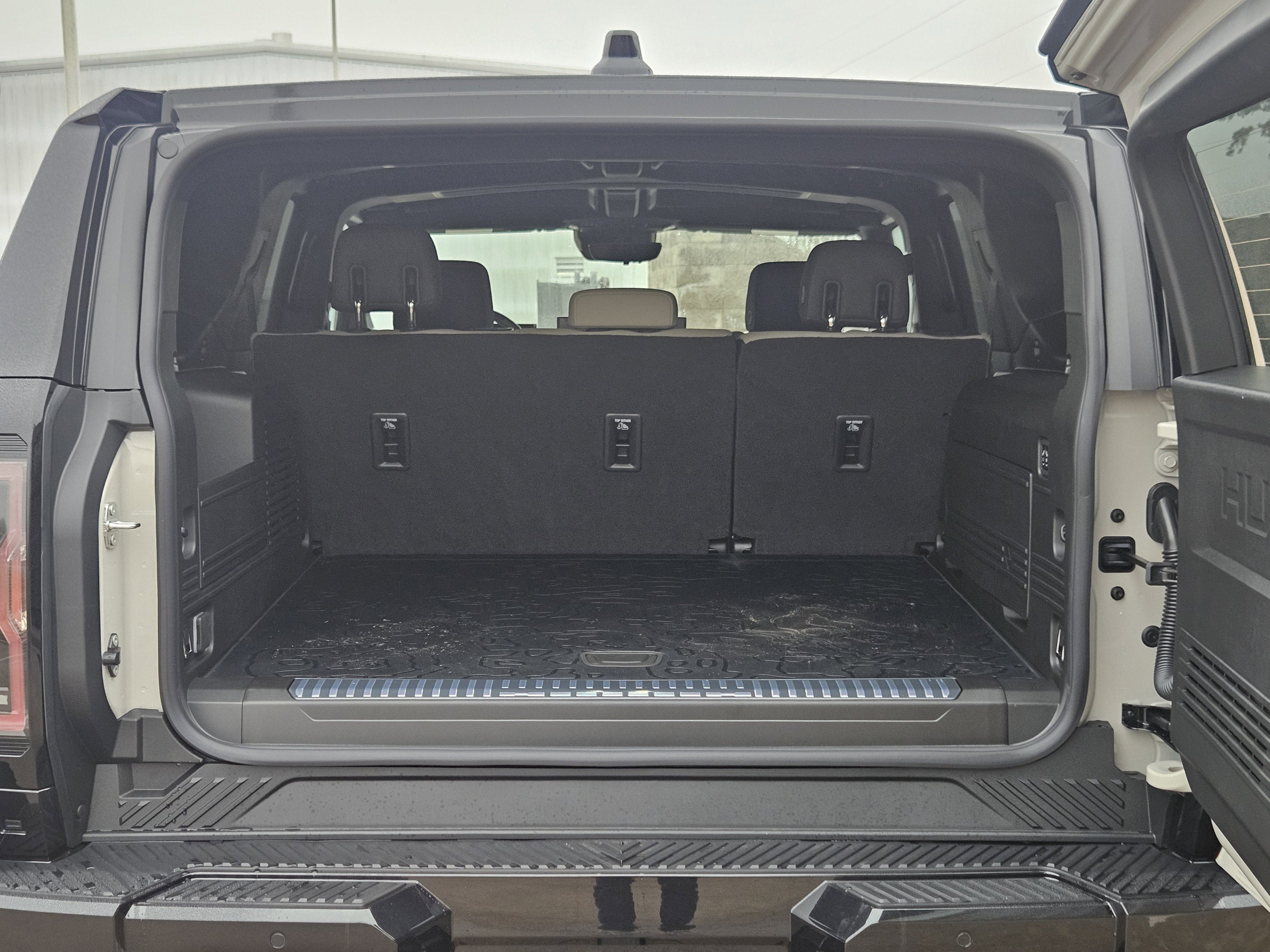 New 2026 GMC Hummer EV SUV image 9