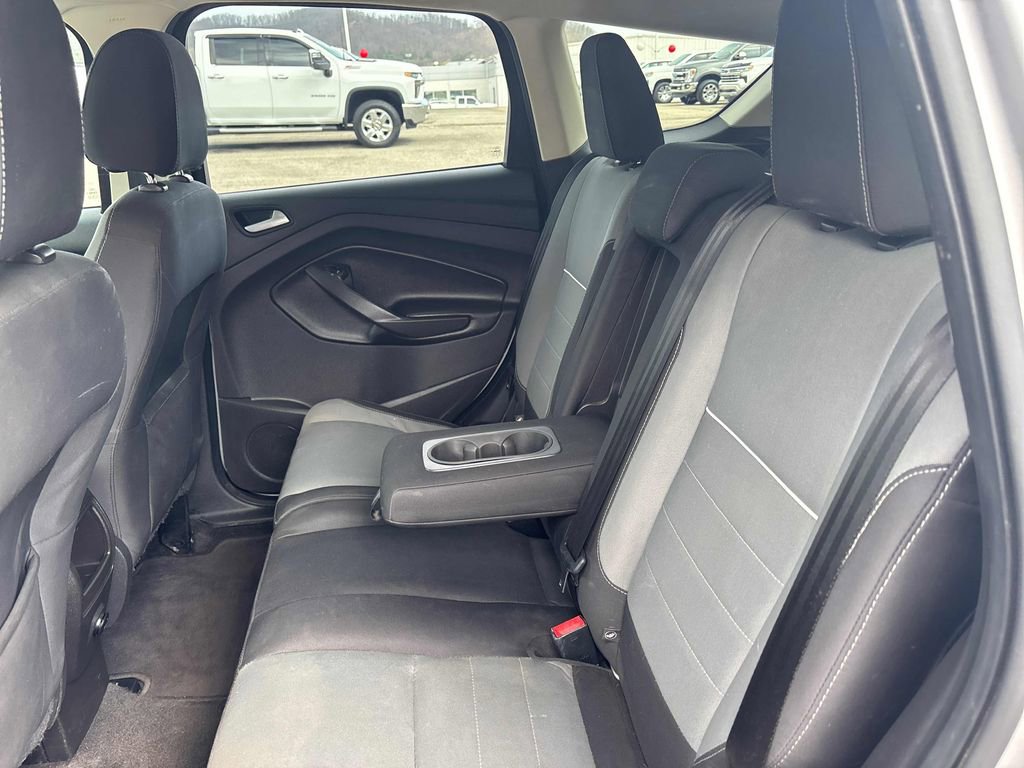 Used 2015 Ford Escape SE image 24