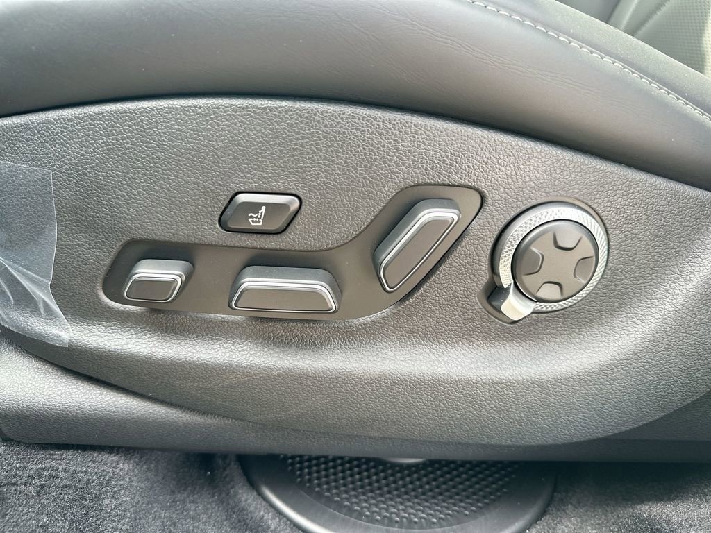 Used 2025 Genesis GV80 3.5T Prestige image 38