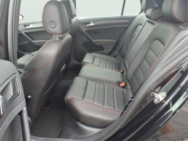 Used 2019 Volkswagen GTI SE FWD image 12