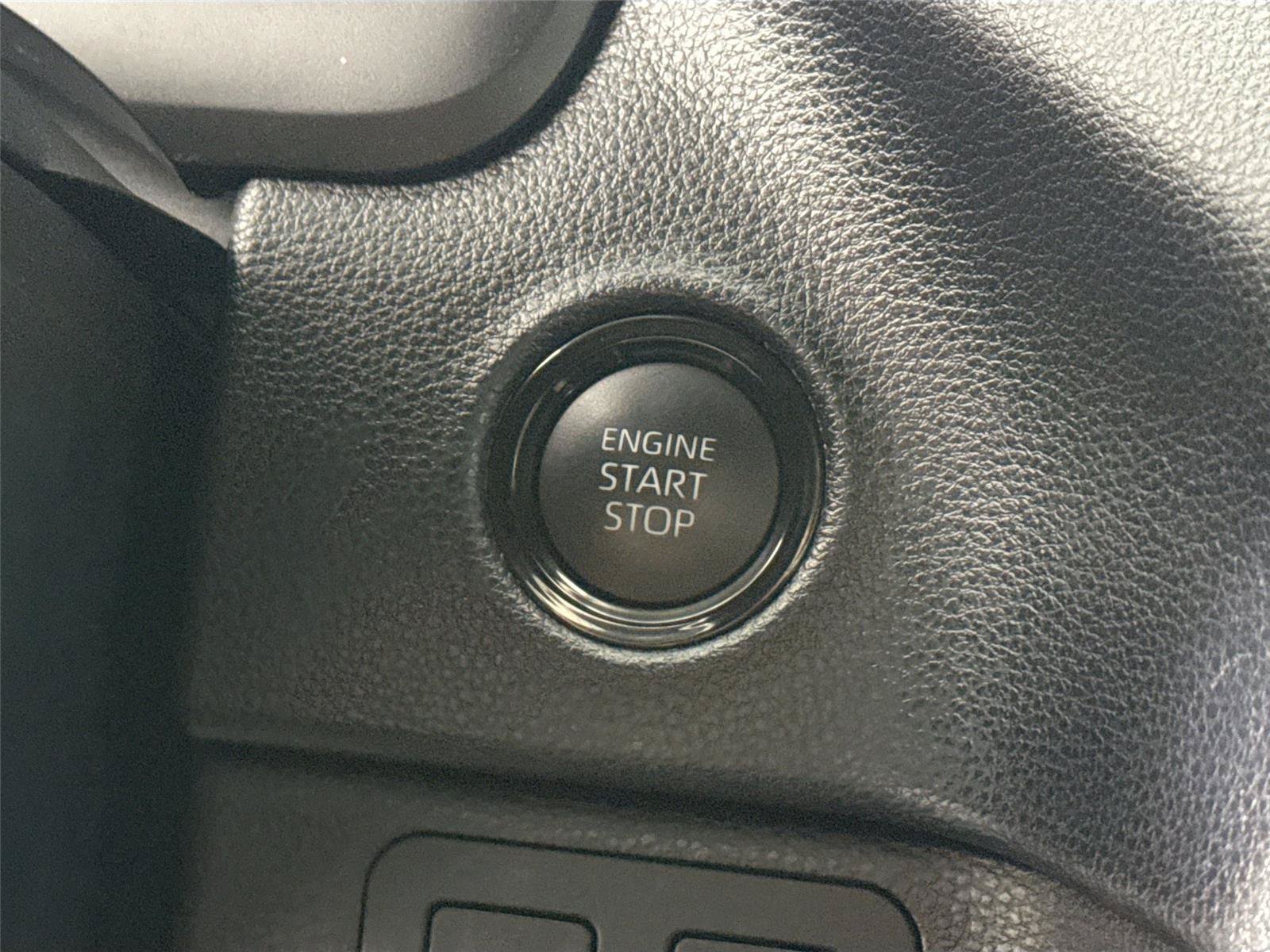 Used 2025 Toyota Tundra SR5 AWD/4WD image 21