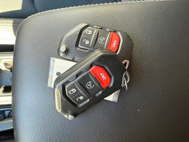 Used 2022 Jeep Wrangler Unlimited Sahara w/ Cold Weather Group image 31