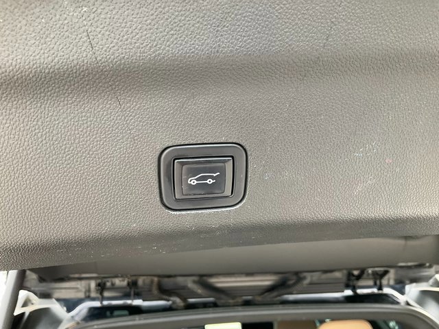 Used 2023 Chevrolet Tahoe Premier image 20