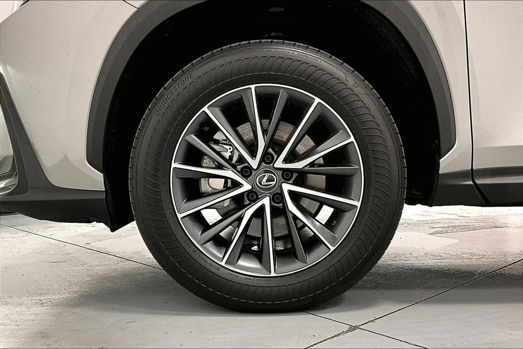 Used 2024 Lexus NX 250 FWD w/ Cold Area Package image 10