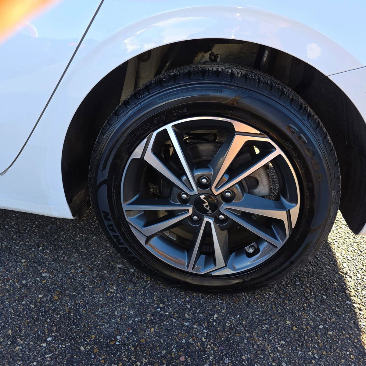 Used 2024 Kia Forte LXS FWD image 24