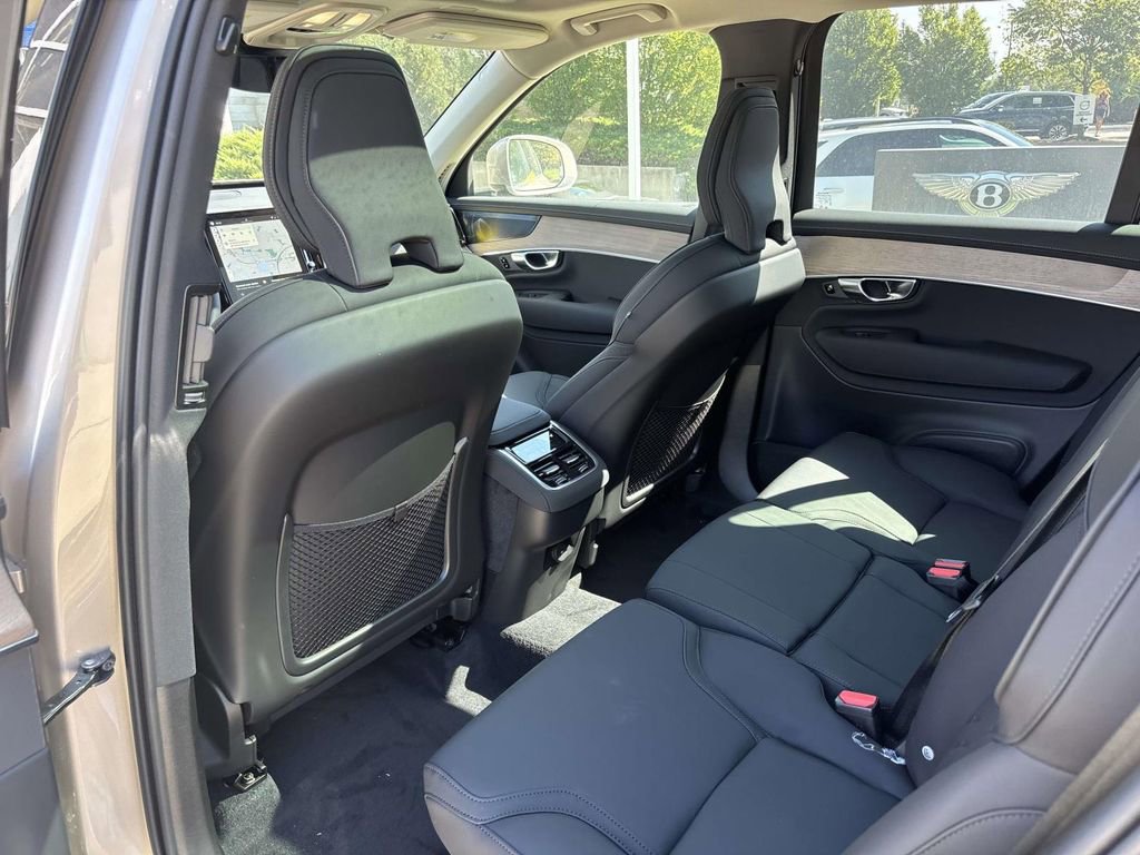 New 2026 Volvo XC90 B6 Plus w/ Protection Package Premier image 27