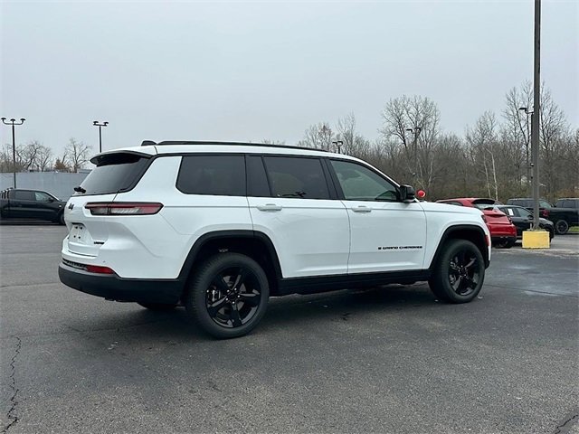 New 2025 Jeep Grand Cherokee L Limited w/ Black Appearance Package image 11