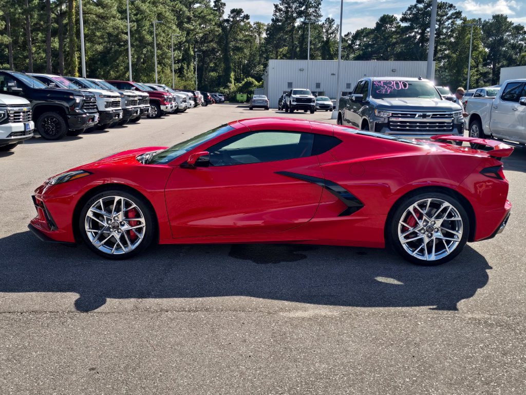 Used 2026 Chevrolet Corvette Stingray Premium Cpe w/ Z51 Performance Package RWD image 2