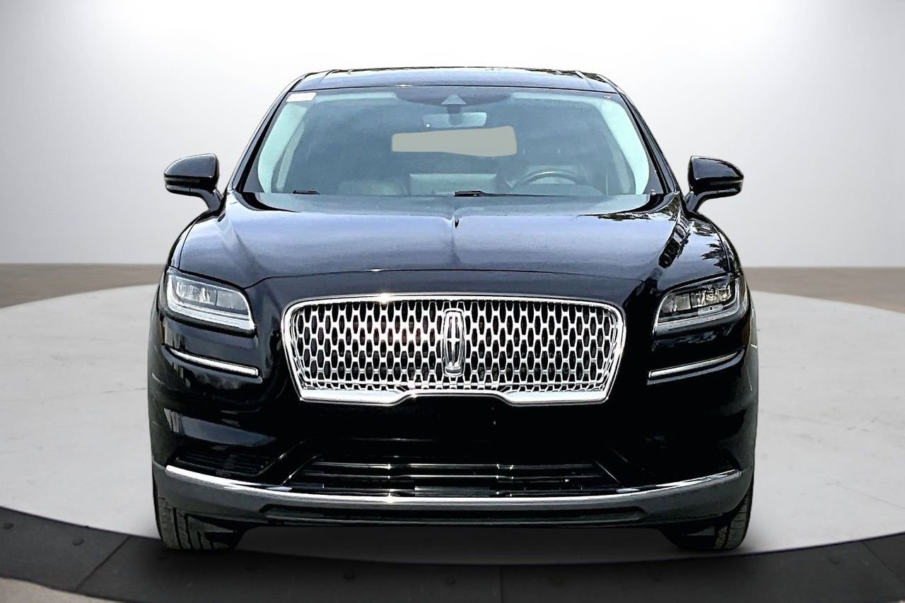 Used 2022 Lincoln Nautilus Reserve image 3