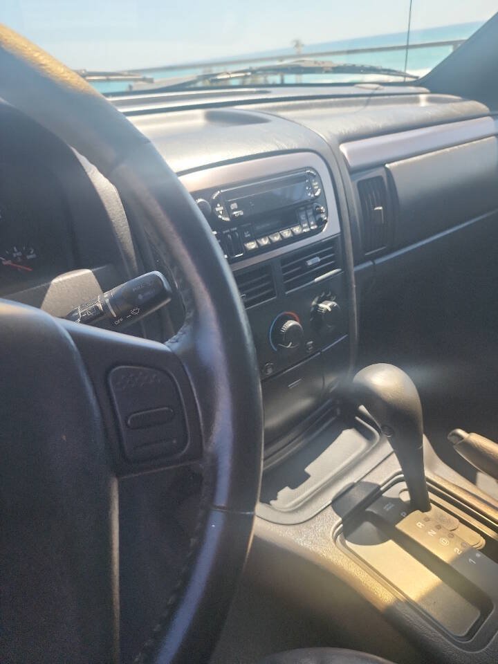 Used 2001 Jeep Grand Cherokee Laredo RWD image 10
