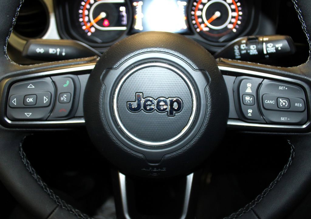 Certified 2025 Jeep Wrangler Sport S image 11