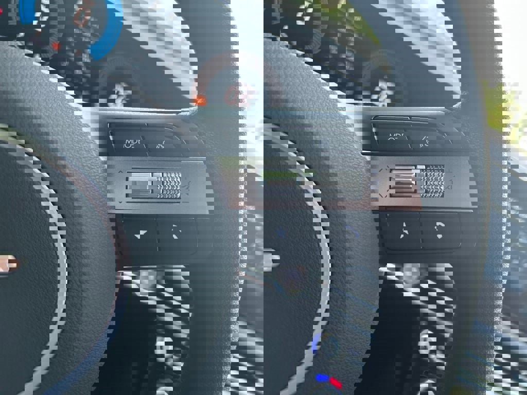 New 2025 Hyundai Santa Cruz SEL image 12