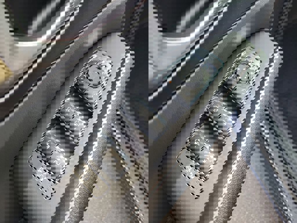 New 2026 Kia Sorento S image 21