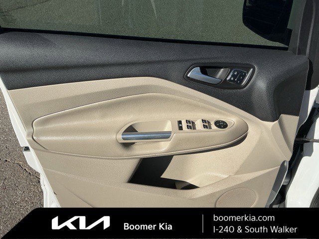 Used 2015 Ford Escape Titanium image 16