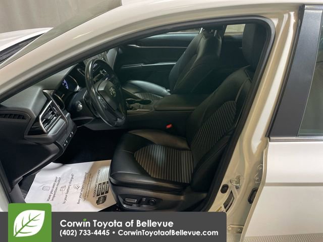 Used 2024 Toyota Camry SE image 12