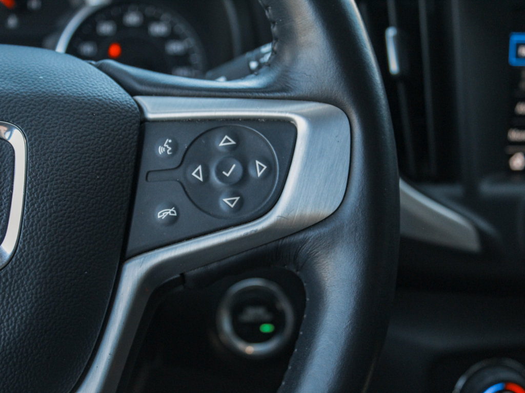 Used 2020 GMC Terrain SLE w/ Driver Convenience Package FWD image 15