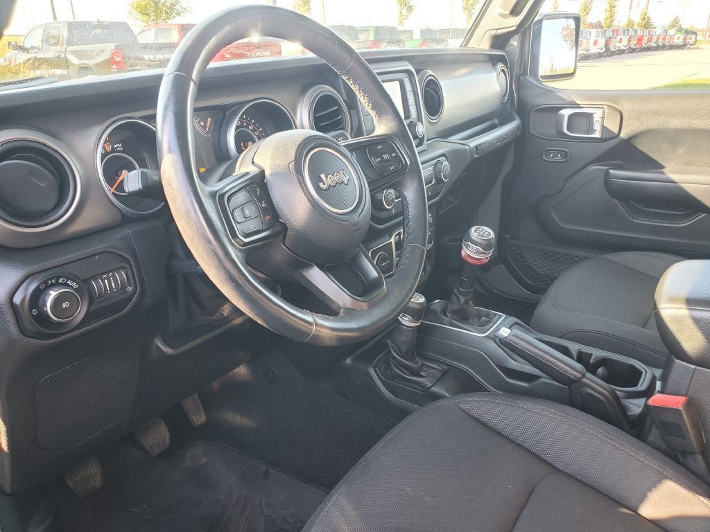 Used 2018 Jeep Wrangler Unlimited Sport S AWD/4WD image 10