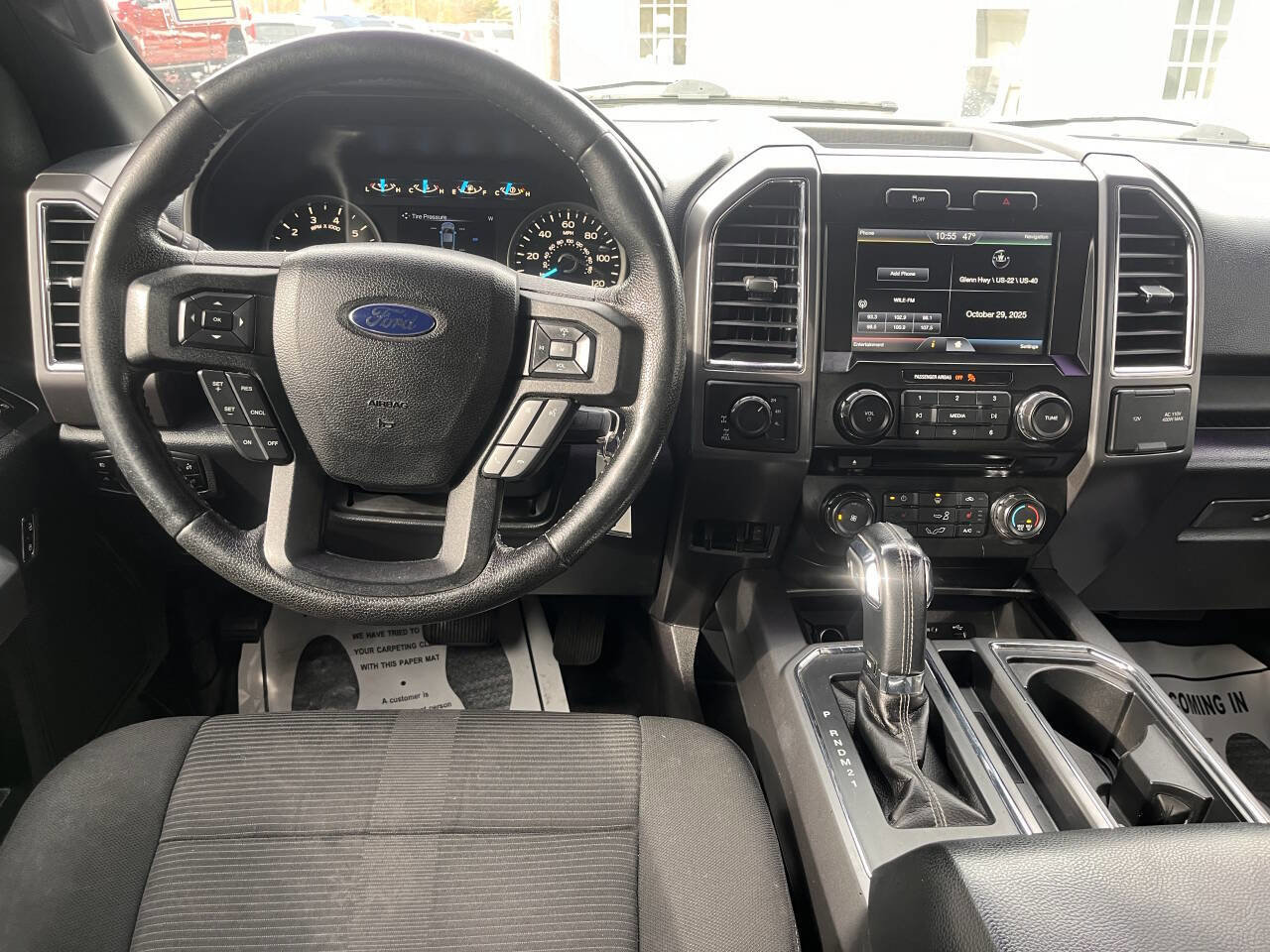 Used 2015 Ford F150 XLT w/ Equipment Group 302A Luxury image 11