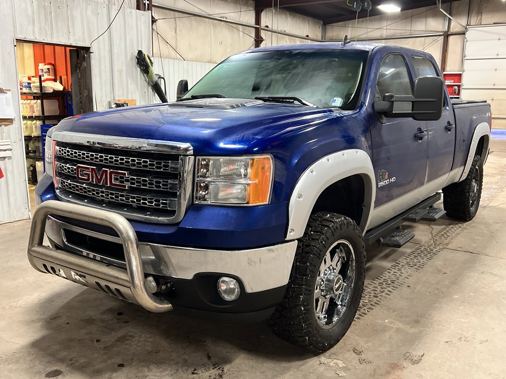 Used 2013 GMC Sierra 2500 SLT w/ SLT Convenience Package image 2